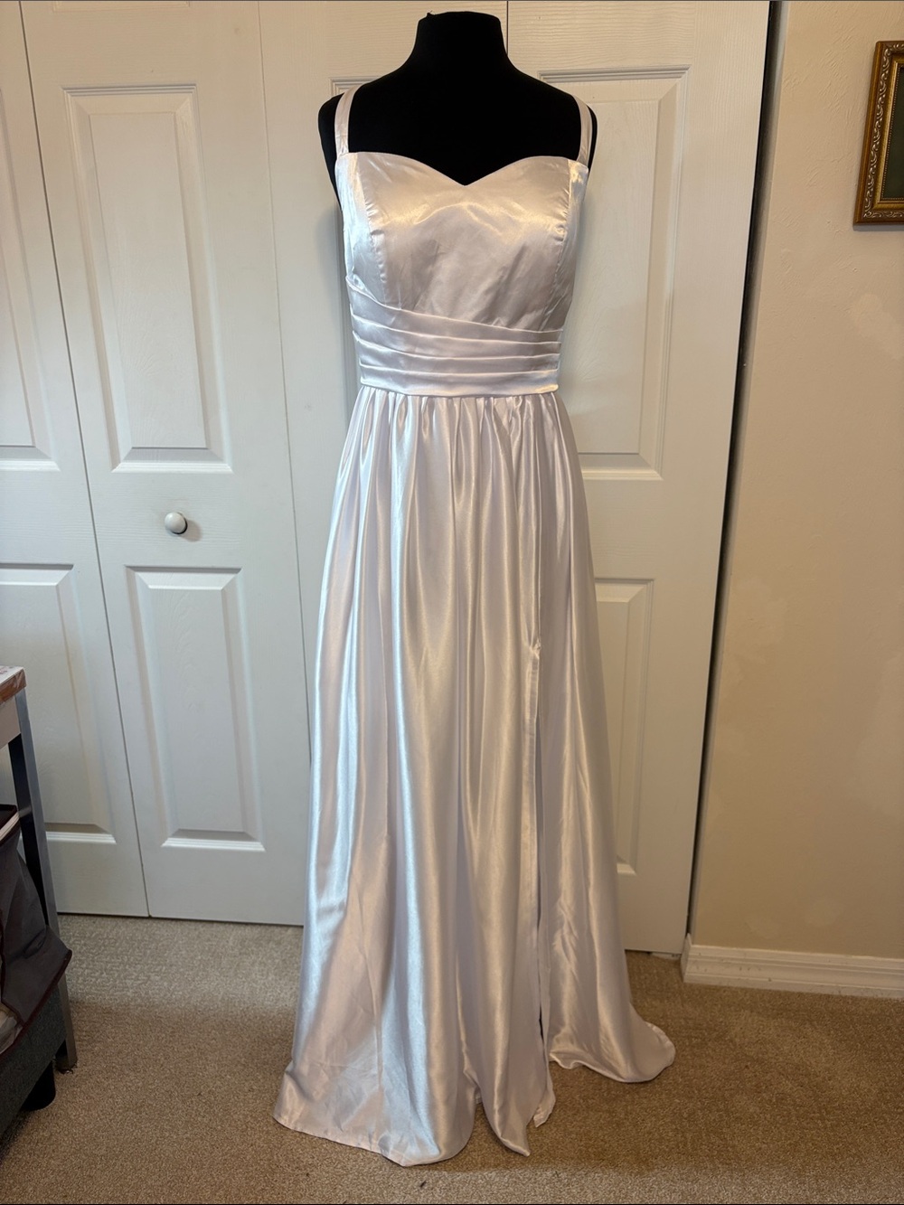 NWT White Satin Formal Evening / Prom / Bridesmaid Dress – Size 10.